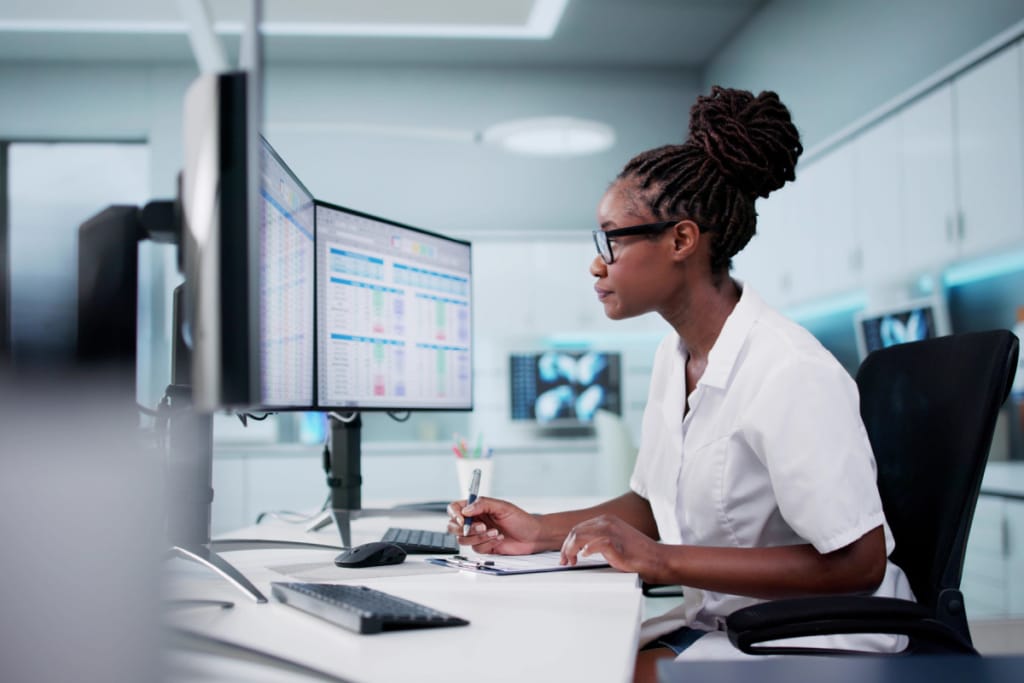 Patient care coordinator using AI to follow up on leads and schedule plastic surgery consultations